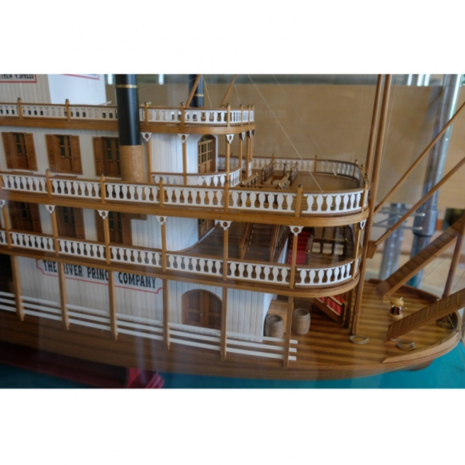 Bateau à roues à aubes Mississippi 1870 de Sergal Modelli Bateau à roues à aubes Mississippi 1870 de Sergal Modelli