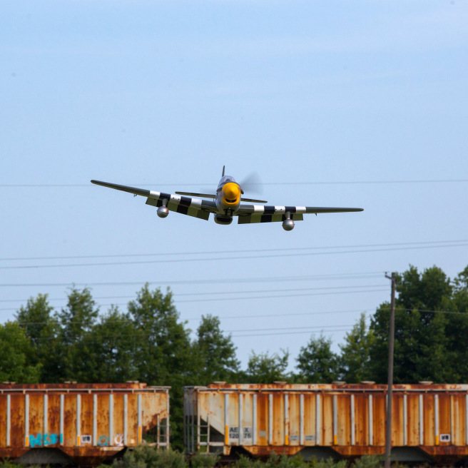 Avion P-51D Mustang 20cc ARF de Hangar 9