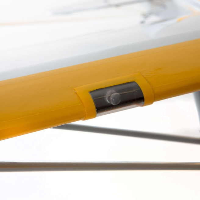 Avion Carbon Cub 15cc ARF 90" de Hangar 9