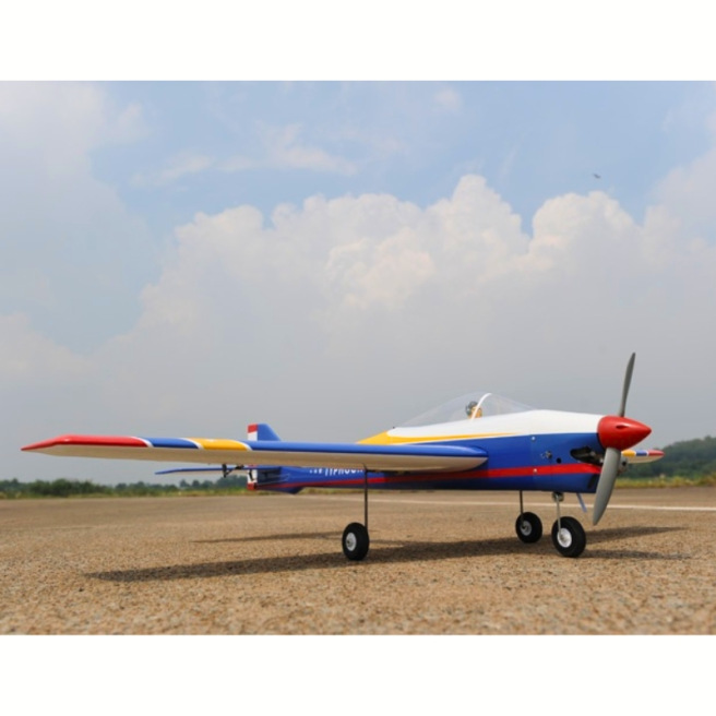 Avion Phoenix Typhoon .46-.55 GP/AP 1:6 ARF 150 cm de Phoenix Model Avion Phoenix Typhoon .46-.55 GP/AP 1:6 ARF 150 cm de Phoenix Model