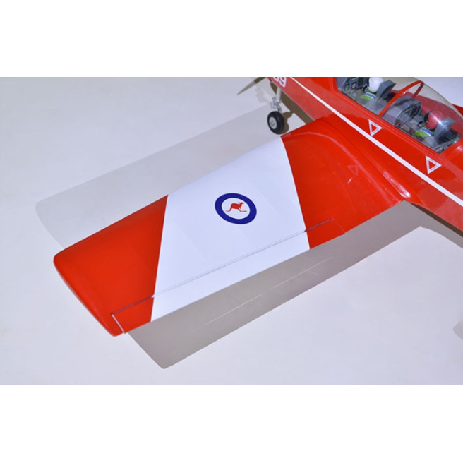 Avion Pilatus PC-9 GP/EP ARF 149cm Train rentrant électrique de Phoenix Model Avion Pilatus PC-9 GP/EP ARF 149cm Train rentrant électrique de Phoenix Model