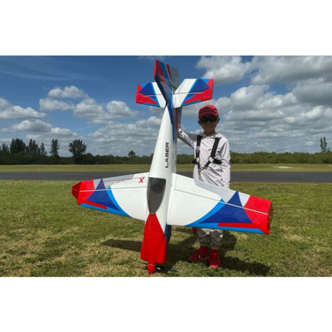 Avion Laser 67" ARF de Extreme Flight - Bleu/blanc ou Rouge Avion Laser 67" ARF de Extreme Flight - Bleu/blanc ou Rouge
