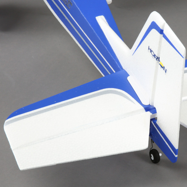 Avion Valiant 1.3m BNF Basic avec AS3X et SAFE Select de E-Flite Avion Valiant 1.3m BNF Basic avec AS3X et SAFE Select de E-Flite