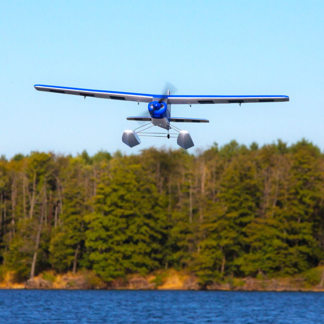 Avion Valiant 1.3m BNF Basic avec AS3X et SAFE Select de E-Flite Avion Valiant 1.3m BNF Basic avec AS3X et SAFE Select de E-Flite