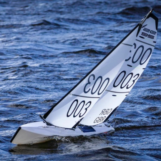 Voilier Dragon Flite 95 V3 PNP de Joysway