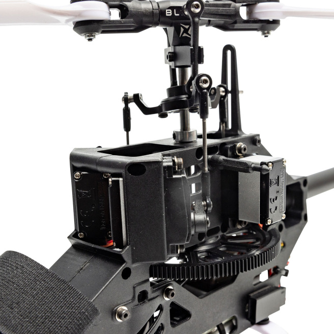 Hélicoptère Revolution 235 CP RTF Basic avec SAFE de Blade