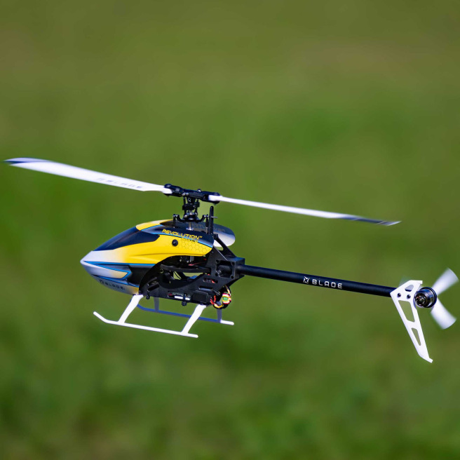 Hélicoptère Revolution 235 CP RTF Basic avec SAFE de Blade