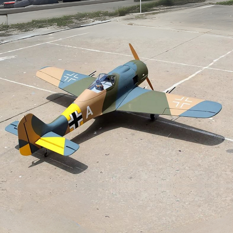 avion-giant-focke-wulf-fw-190-55cc-arf-train-rentrant-de-seagull.jpg