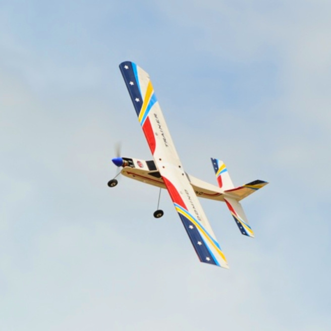 Avion Phoenix Trainer Domino GP/EP 158cm ARF de D-Power