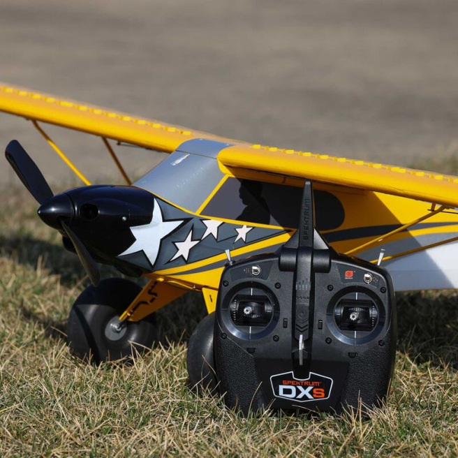 Avion Carbon Cub S 2 1.3m Cleetus McFarland RTF Basic - HobbyZone Avion Carbon Cub S 2 1.3m Cleetus McFarland RTF Basic - HobbyZone