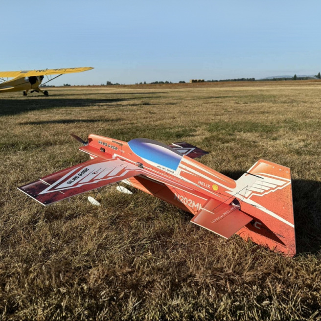 Avion indoor Giles 202 FlexFoam de RC Factory