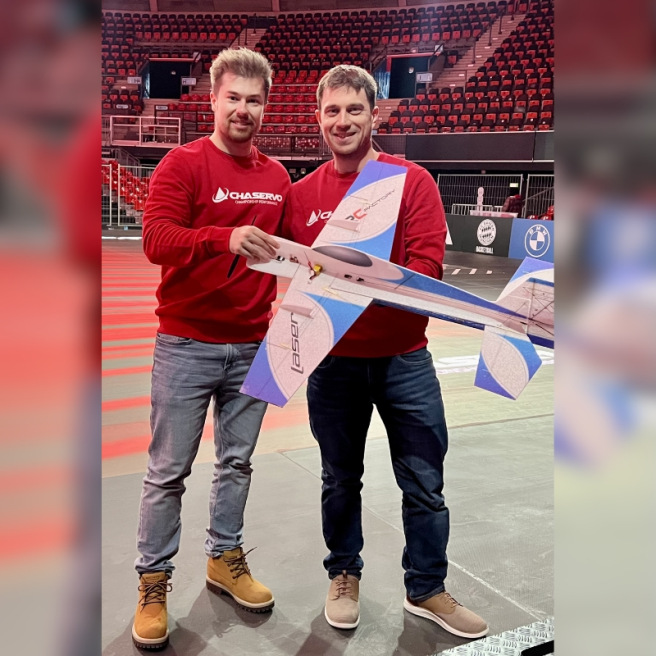 Avion indoor Laser 200 855 mm kit EPP de RC Factory