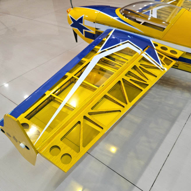 Avion de voltige Laser 1,2 m ARF 30E de Seagull Models