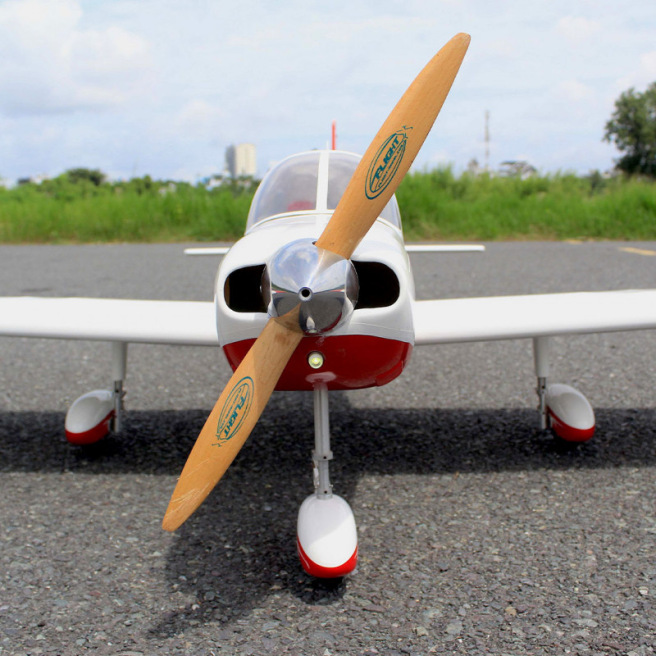 Avion de sport Piper Cherokee Warrior II 2,2 m 35cc ARF de Seagull Models