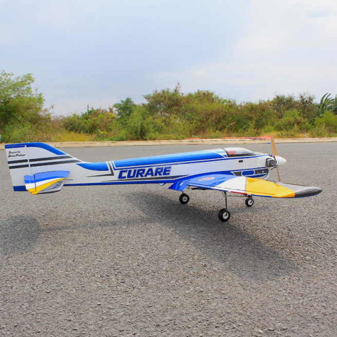 Avion Curare F3A 1626 mm ARF + train rentrant électrique de Seagull Models
