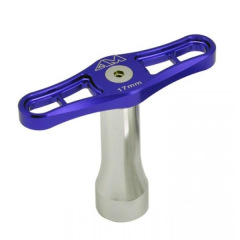 Clé à roues 17mm anodisée  Arrowmax Clé à roues 17mm anodisée  Arrowmax