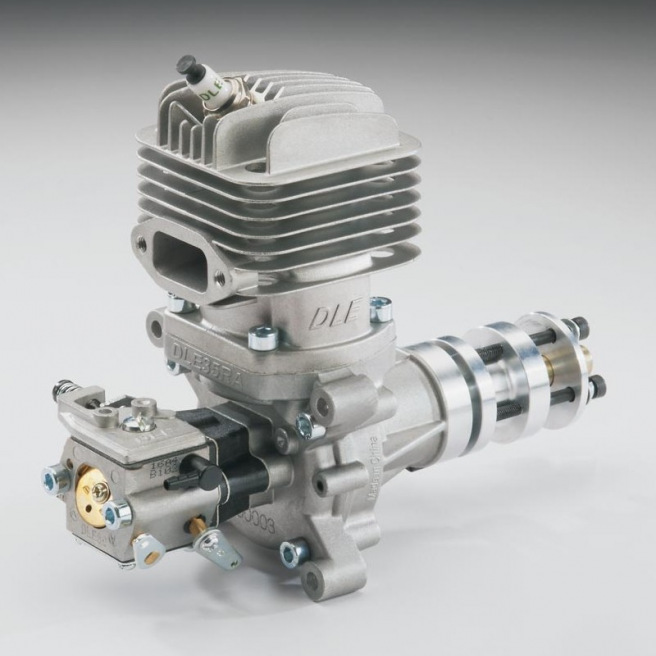 Moteur DLE 35RA avec allumage électronique et pot d'échappement Moteur DLE 35RA avec allumage électronique et pot d'échappement