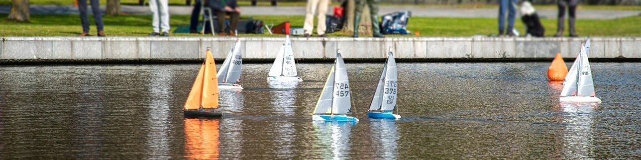 Bateaux rc, voiliers, bateaux de courses et amorceurs télécommandés