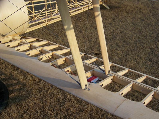 Nieuport 28_haubans dailes 2.jpg